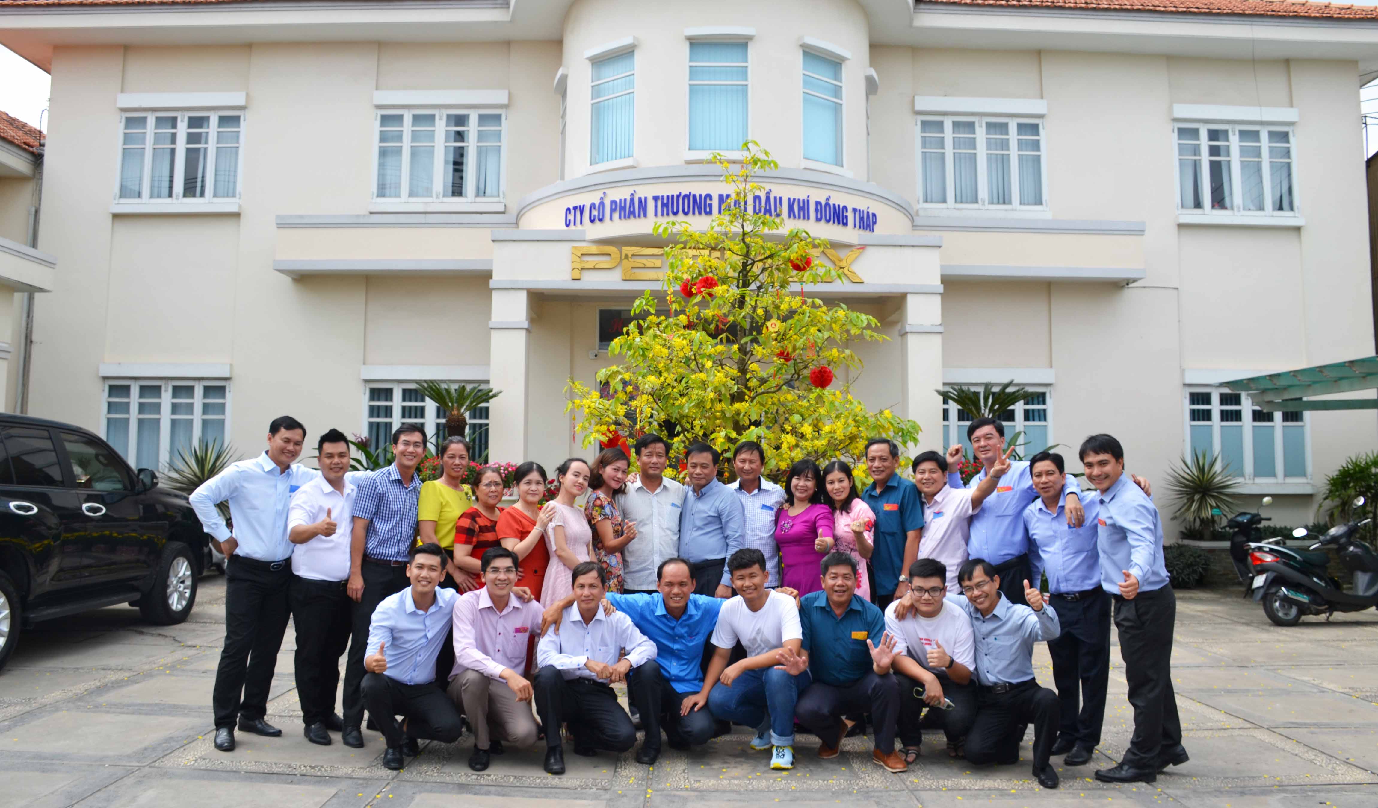 Lãnh đạo tỉnh đến thăm và chúc tết petimex (05/02/2019)