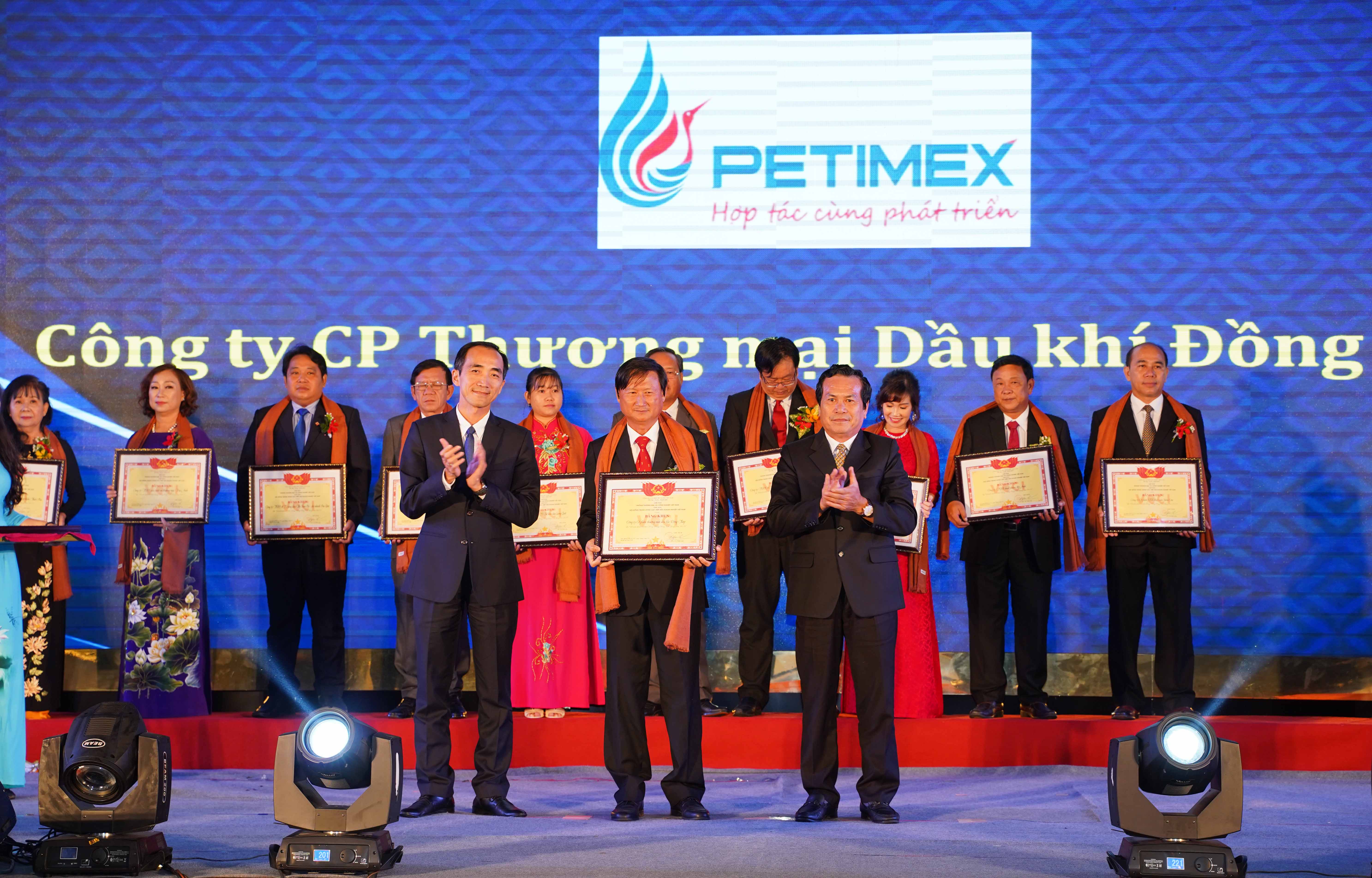 Petimex được tôn vinh “doanh nghiệp và doanh nhân tiêu biểu khu vực đồng bằng sông cửu long năm 2019. (07/10/2019)