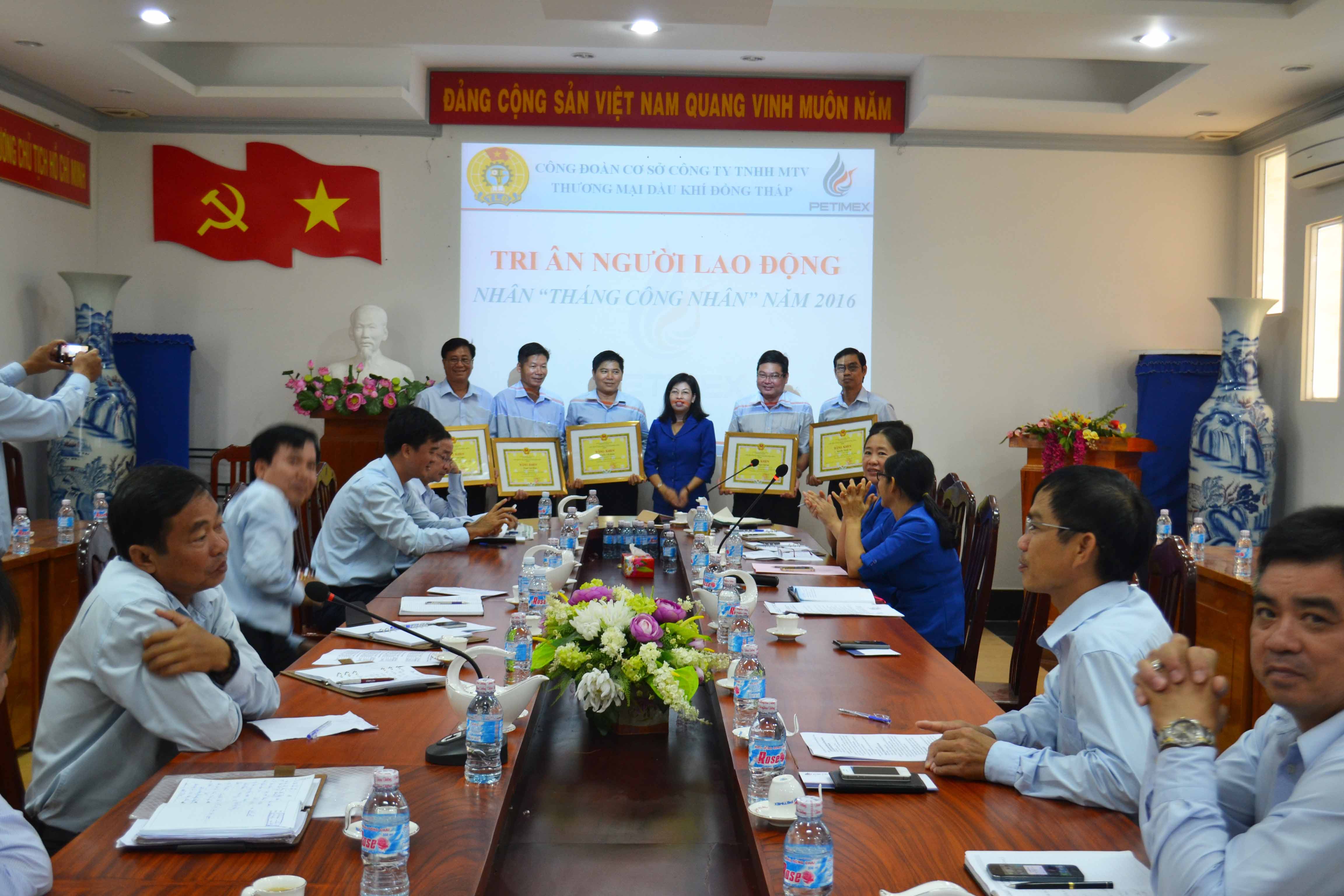 Lãnh đạo petimex tri ân người lao động (06/06/2016)