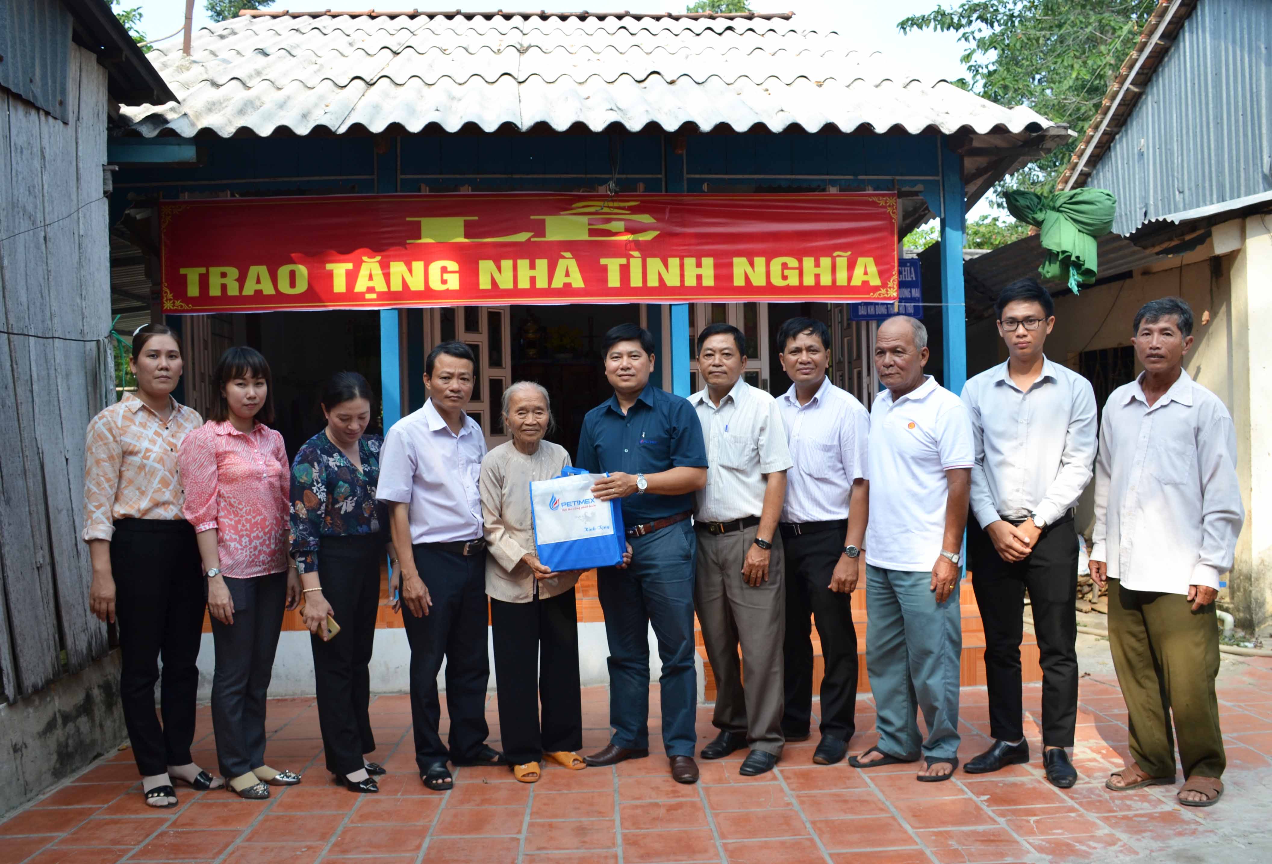 Petimex trao tặng nhà tình nghĩa cho gia đình chính sách (09/01/2020)