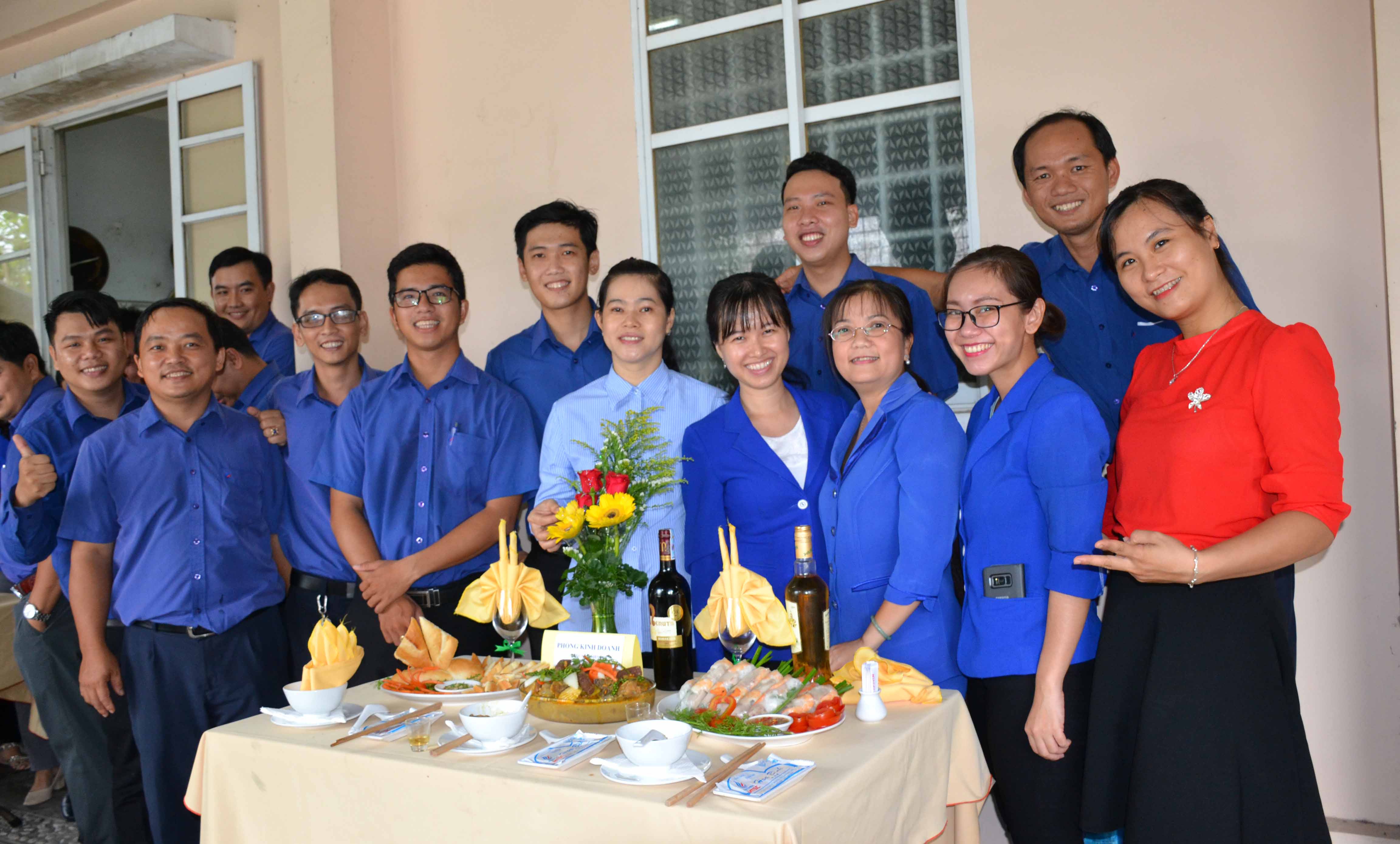 Petimex tổ chức họp mặt nữ cán bộ, người lao động nhân ngày 20/10 (19/10/2018)