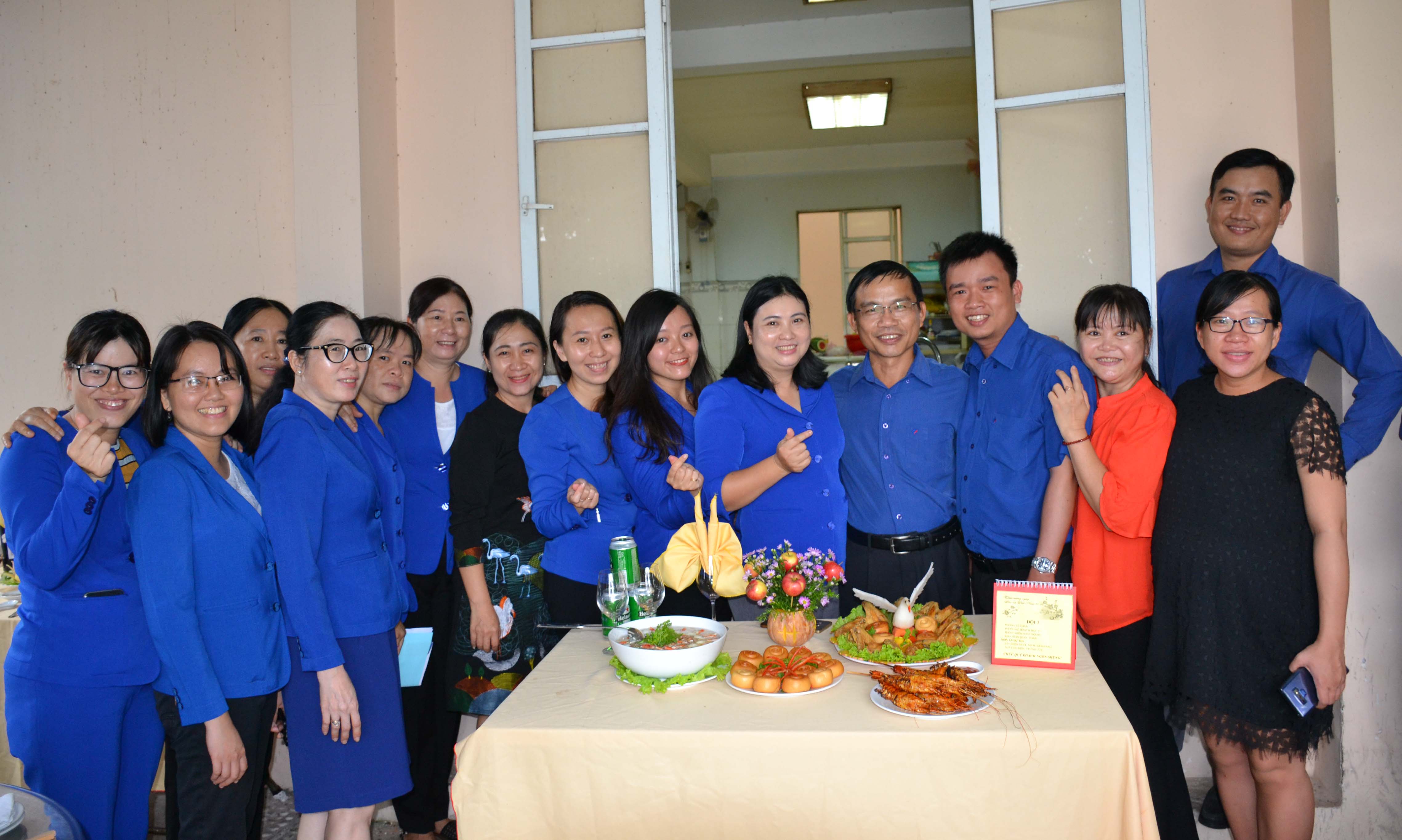 Petimex tổ chức họp mặt nữ cán bộ, người lao động nhân ngày 20/10 (19/10/2018)