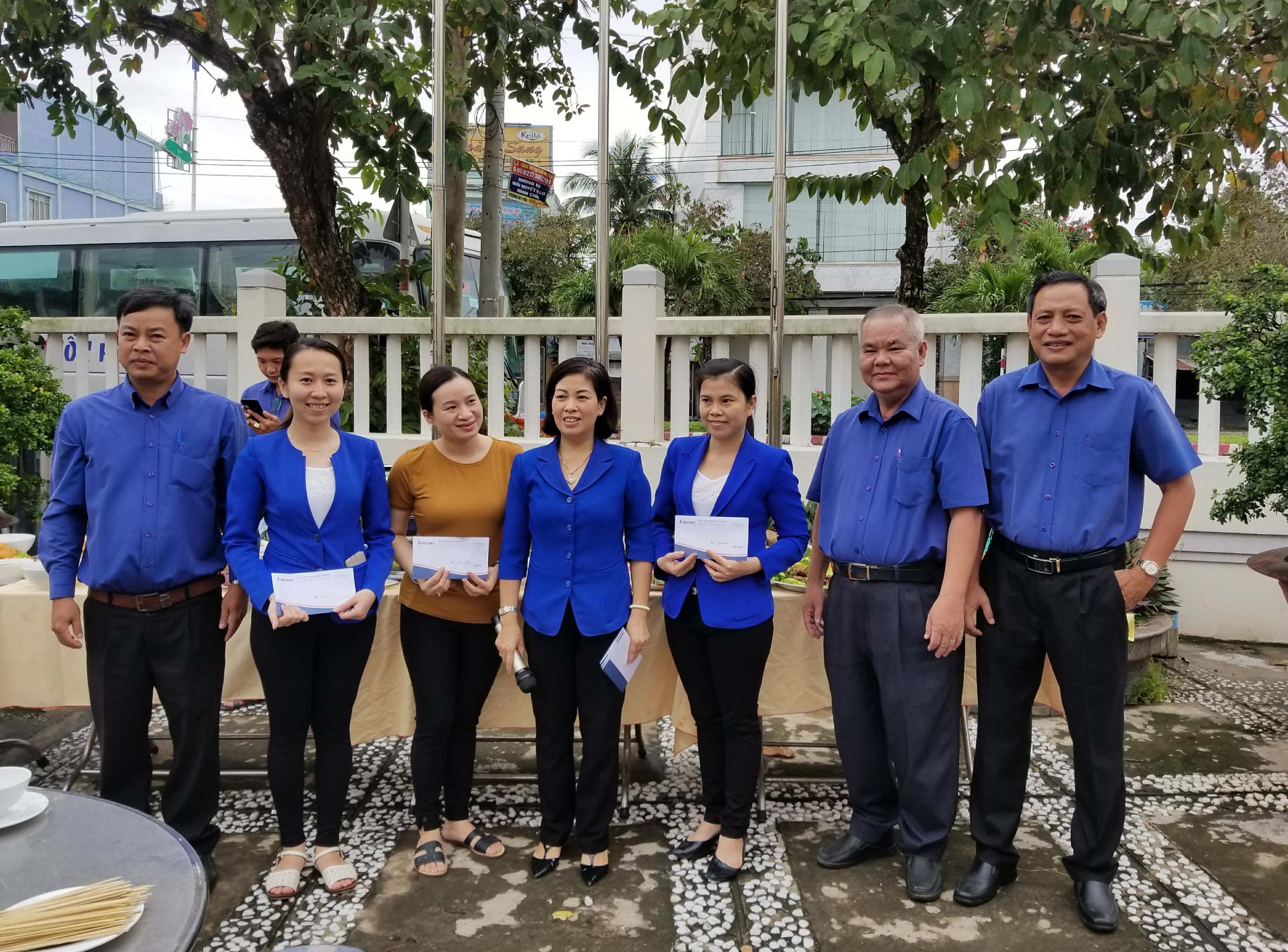 Petimex tổ chức họp mặt nữ cán bộ, người lao động nhân ngày 20/10 (19/10/2018)