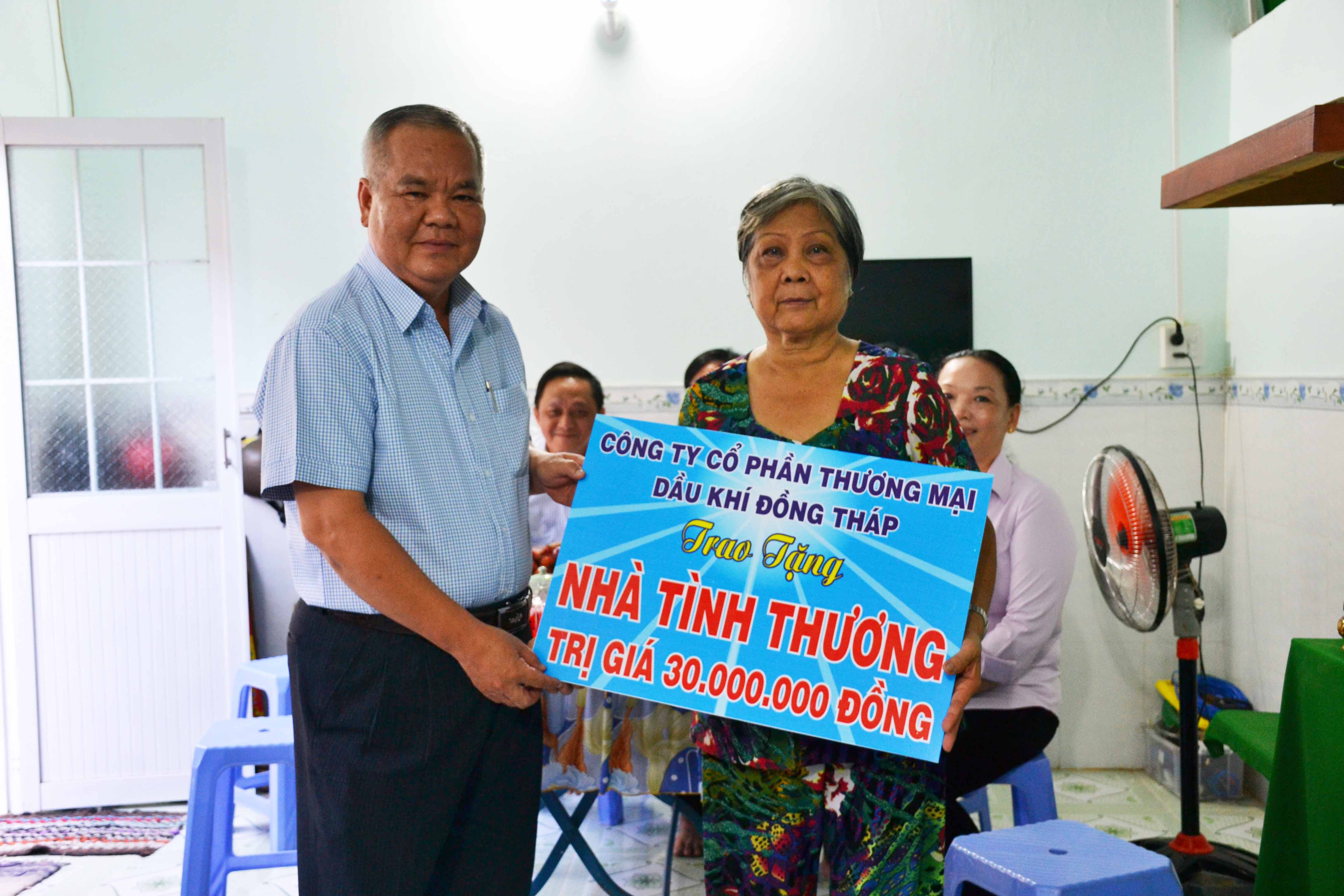 Petimex trao tặng nhà tình thương cho hộ nghèo (26/12/2018)