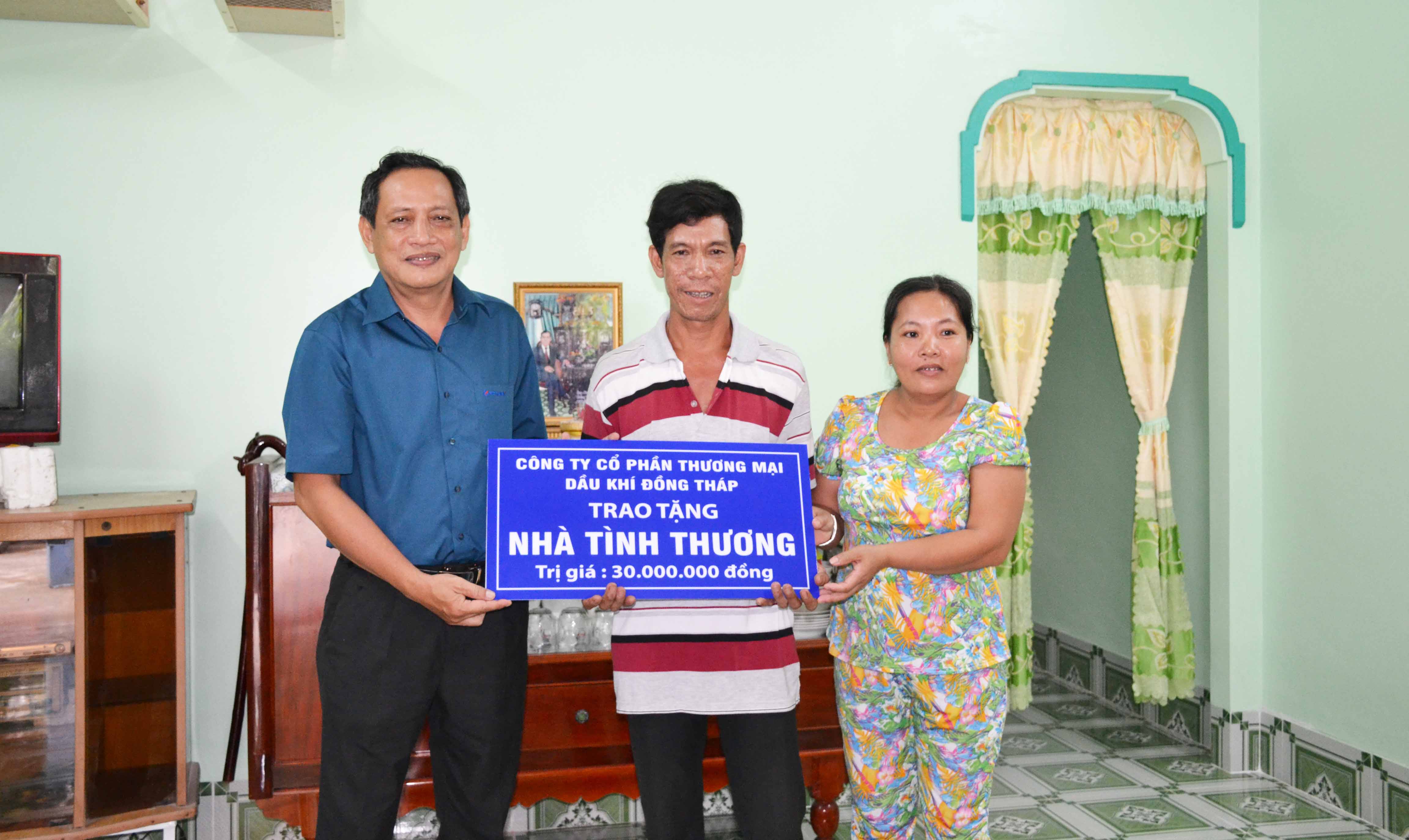 Petimex trao tặng nhà tình thương cho hộ nghèo (26/12/2018)